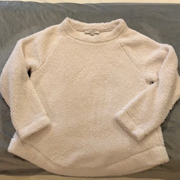 LOFT Tops - LOFT Softest Sherpa pullover.